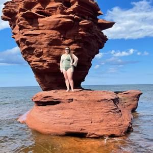 Meet your Posher, Allyson